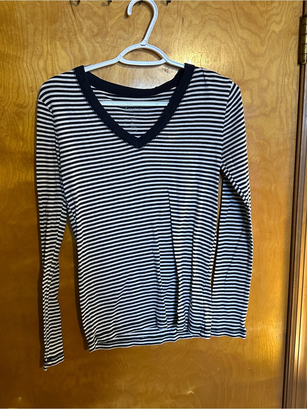 GAP Black & White Striped V-Neck Long Sleeve Top